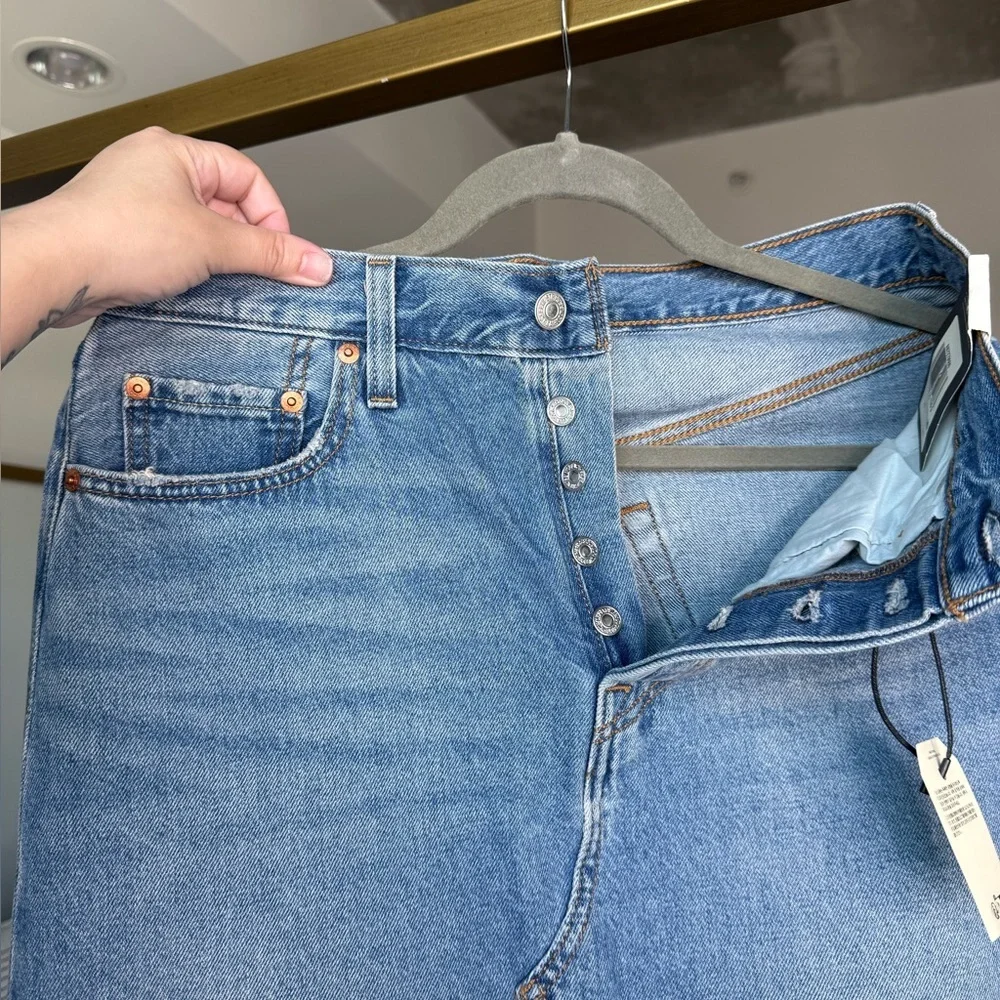 Levi’s Premium Blue Denim Skirt Size 27 Big E 100% Cotton 2 tone Side Slit NWT - Picture 5 of 8